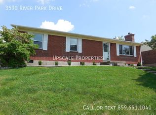 3590 River Park Dr, Lexington, KY 40517