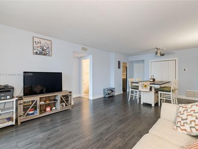 4200 Hillcrest Dr APT 208, Hollywood, FL, 33021