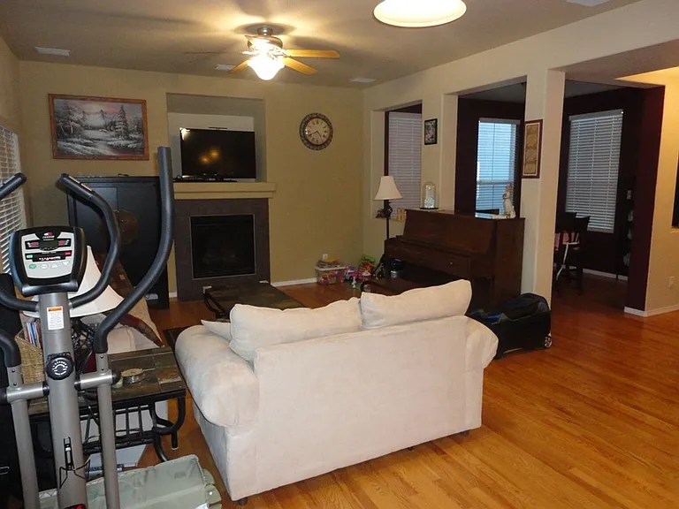 7074 Silverwind Cir — Photo 4