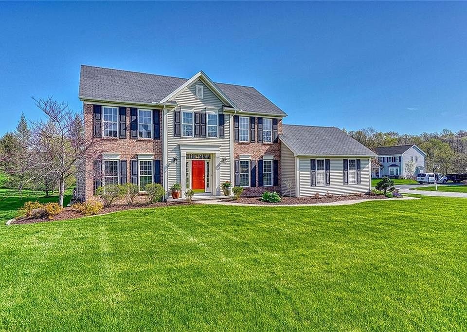 1st image of 35 Hedge Wood Ln