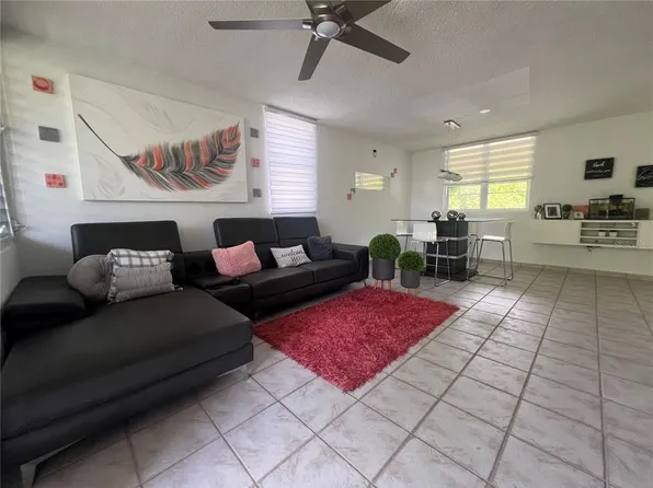 Escorial Escorial #2700, Carolina, PR 00987