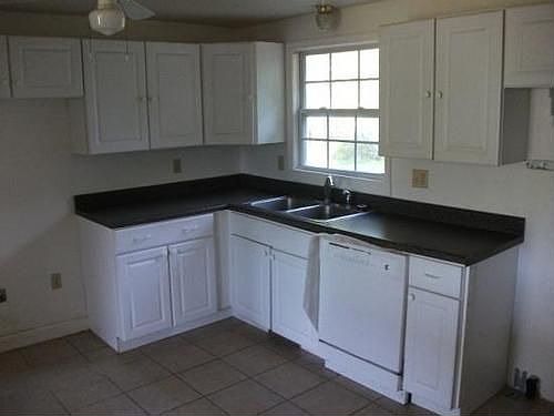 3rd image of 260 Green Meadow Ln