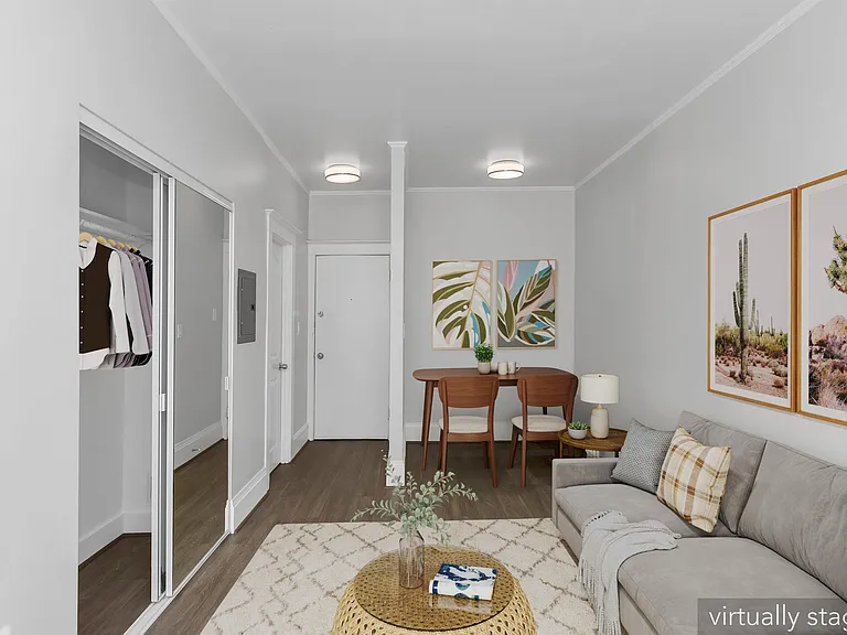 1030 Larkin — Photo 12
