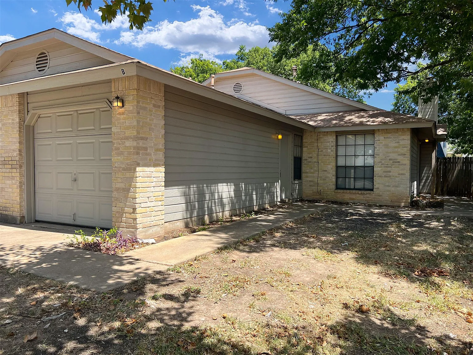 3 bed, 2.0 bath, 950 sqft, $1,395 — Photo 3