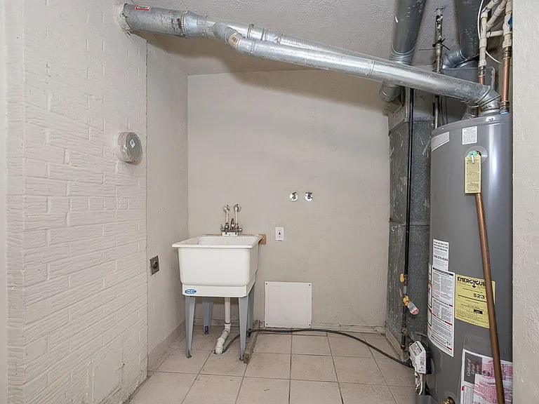 4871 Banbury Ct #25 — Photo 7