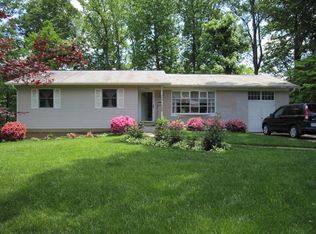 7923 E Rockglen Ct, Springfield, VA 22152