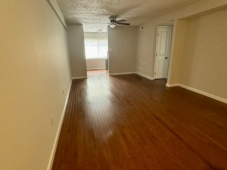 3310 Watson Rd #9 — Photo 2
