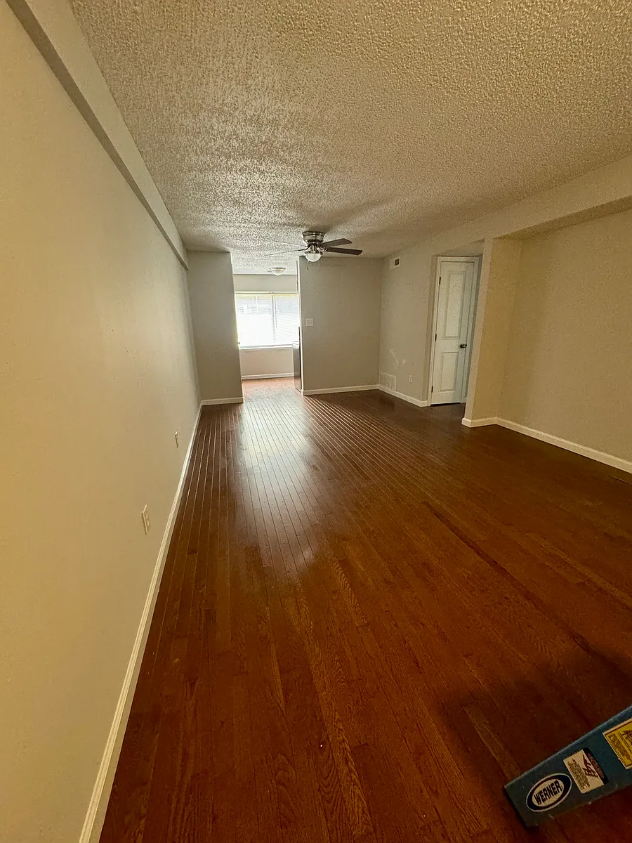 Building Photo - 3310 Watson Rd #9