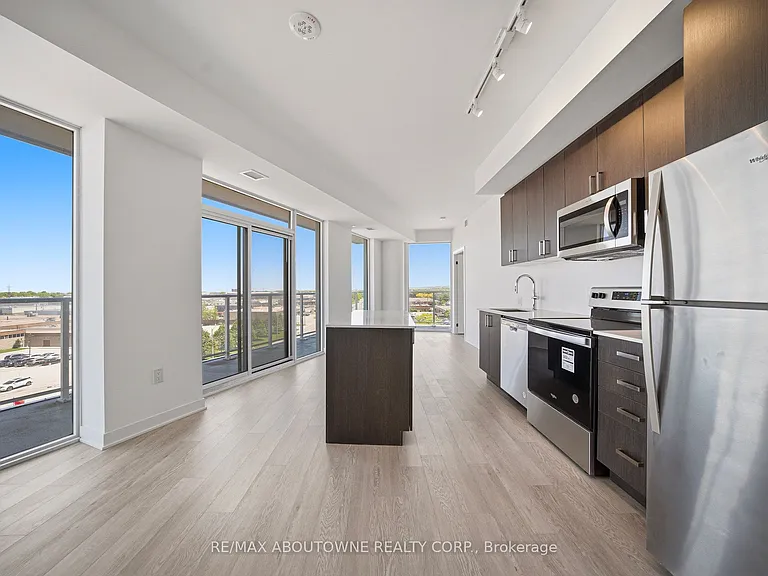 2782 Barton St E #516 — Photo 11