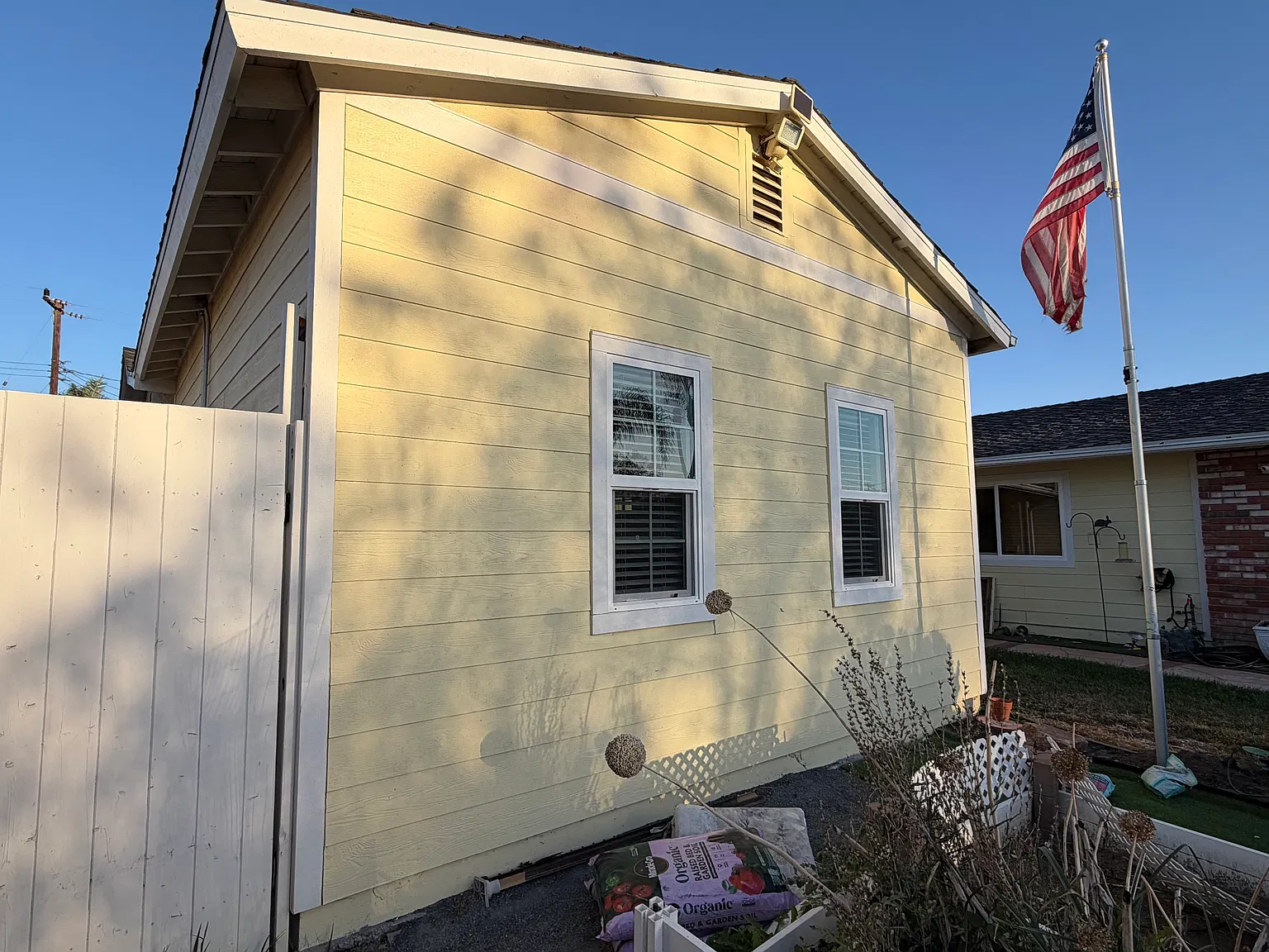 Studio, 498 sqft, $2,100 — Photo 3