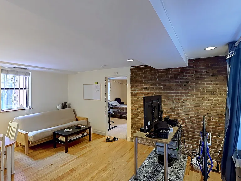 111 Gainsborough St #5 — Photo 3