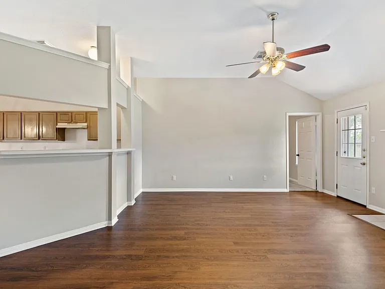 3006 Quail Run Dr — Photo 5