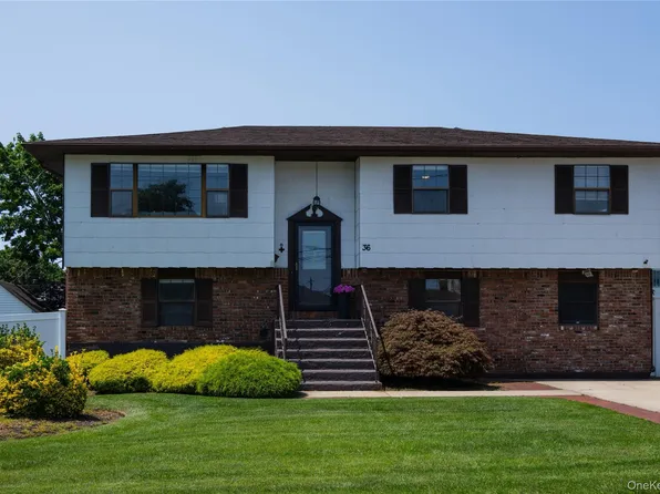 36 Osceola Avenue, Deer Park, NY 11729