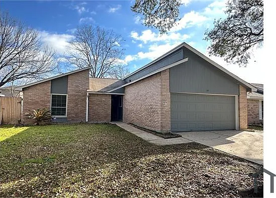 3 bed, 1270 sqft, $2,000 — Photo 1