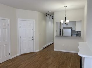 399 2nd St APT 4R, Jersey City, NJ 07302