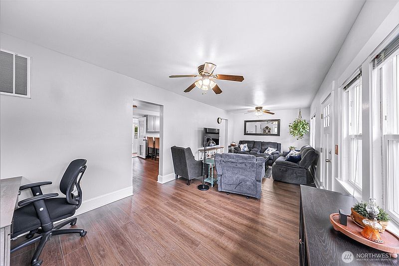 3rd image of 6981 Hannegan Road