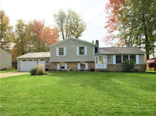 3051 Malibu Dr, Warren, OH 44481