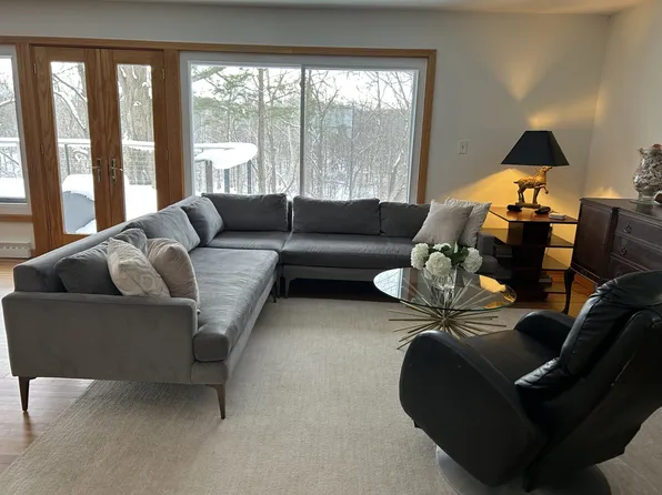 401 Miles Rd, Bentleyville, OH 44022