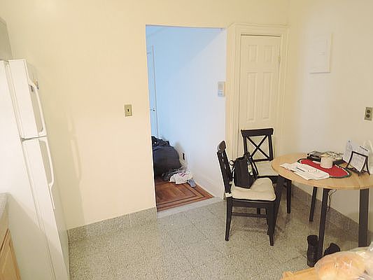 4th image of 2407 36th St APT A3