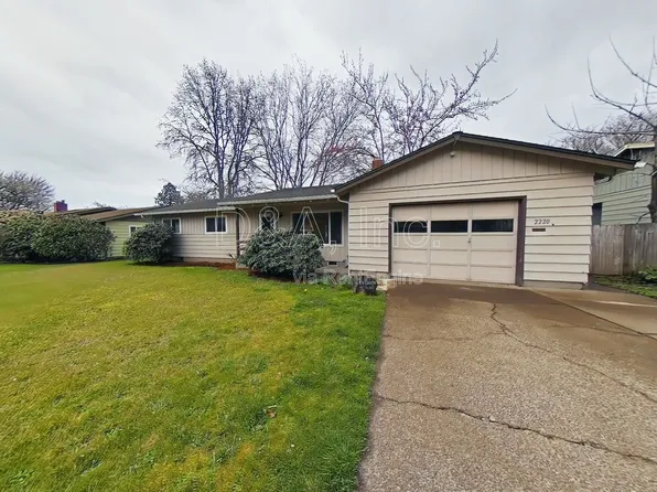 2220 NW Elmwood Dr, Corvallis, OR 97330