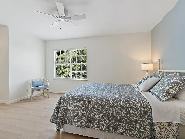 11830 Brier Patch Ct — Photo 16