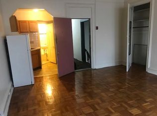 2208 Walnut St APT 2R, Philadelphia, PA 19103