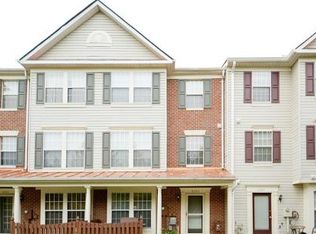 8305 Green Heron Way #10, Lorton, VA 22079