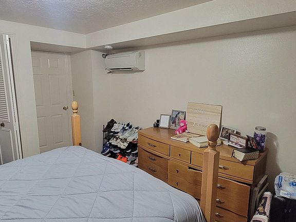 3rd image of 443 S State St Unit 207