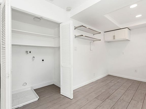 5th image of 34096 Alcazar Dr APT A
