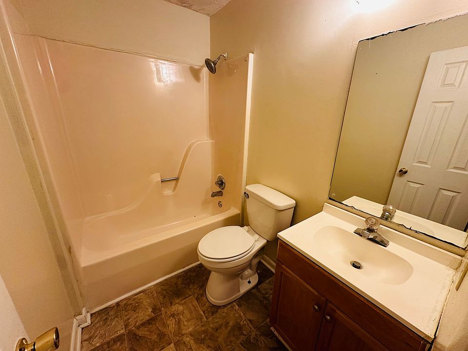 Parris Street Apartment 215 Parris St SE Jacksonville AL Zillow