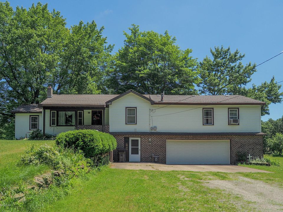158 Peck St-101