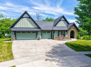 4070 Cameo Pl NE, Rochester, MN 55906