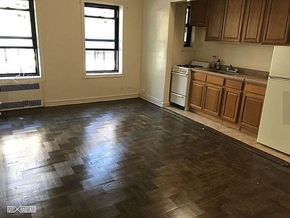 2nd image of 2330 Ocean Ave APT 1D