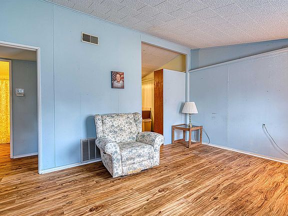 5th image of 2468 Culverson Ave