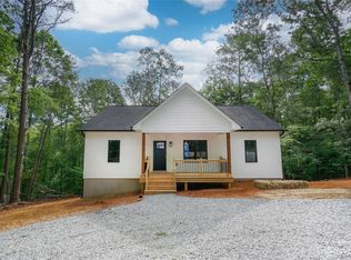 812 Woodrun Dr #400, Mount Gilead, NC 27306