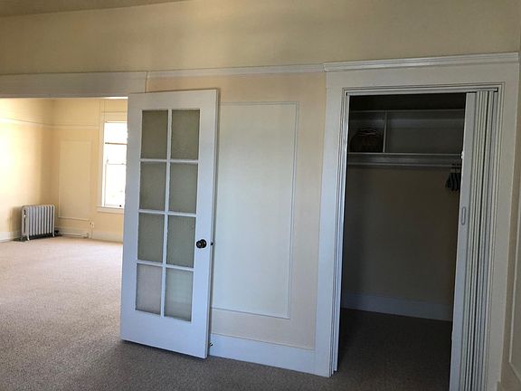 5th image of 625 Shrader St APT 10