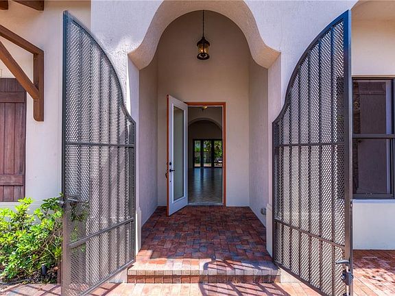3rd image of 5025 Iron Horse Way