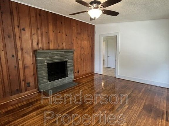4th image of 1335 Eastside Ave