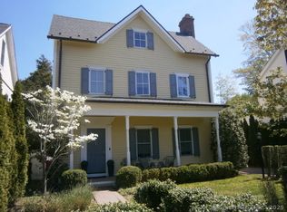 65 Sherwood Pl #65, Greenwich, CT 06830