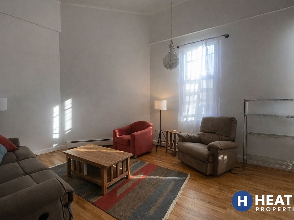 1st image of 168 Northampton St #2D