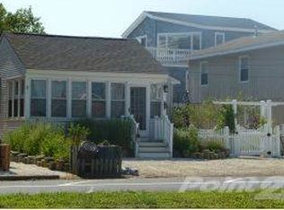 1408 N Barnegat Ave, Beach Haven, NJ 08008
