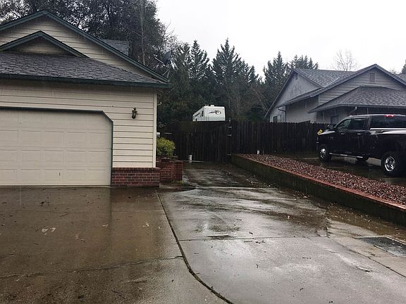 2nd image of 314 Acorn Dr