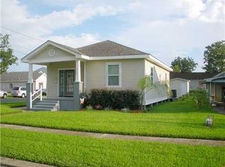 1038 Milton St, Gretna, LA 70053