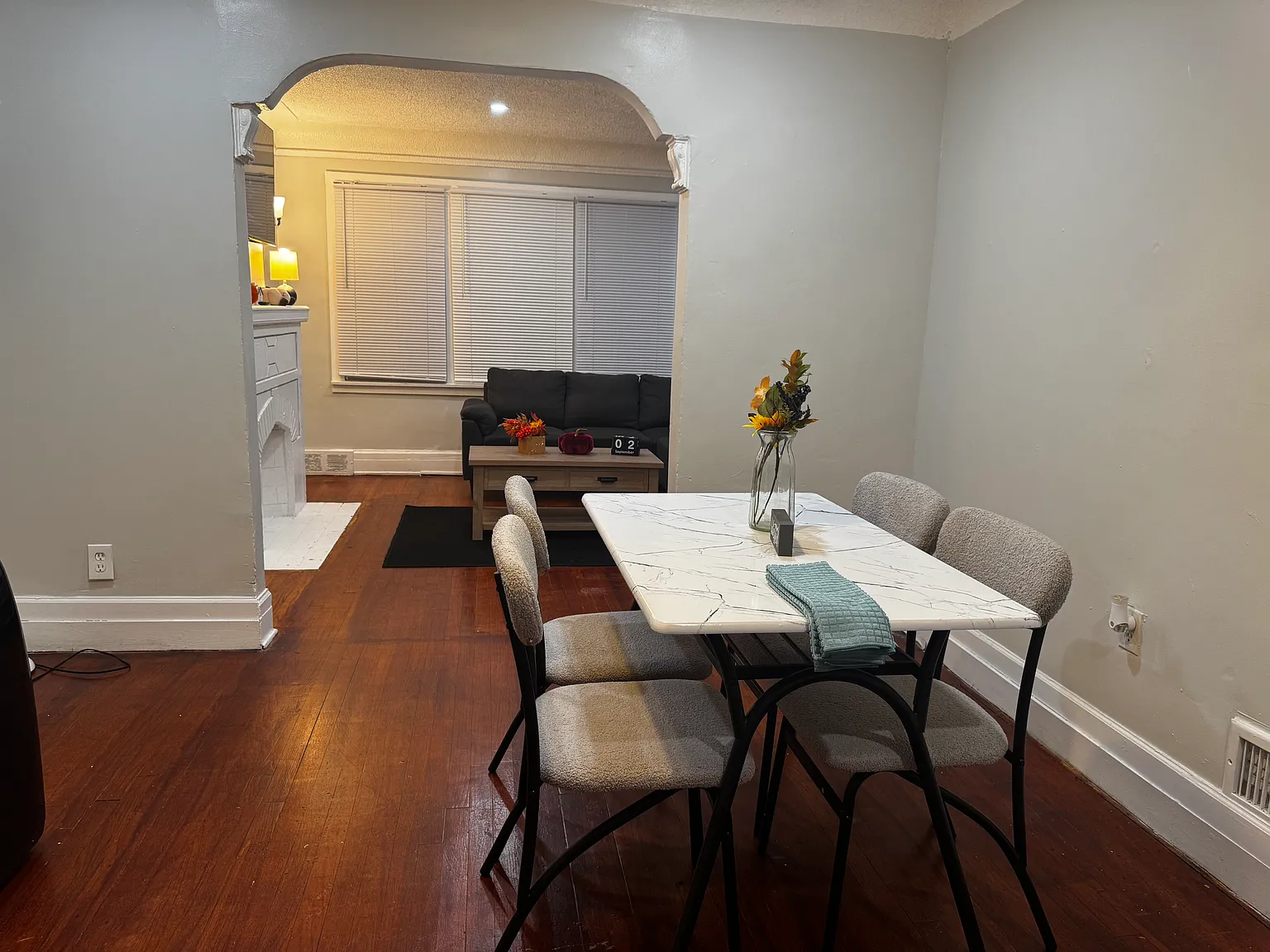 2 bed, 1000 sqft, $1,800 — Photo 4