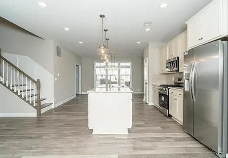 5th image of 3436 Crepe Myrtle Dr