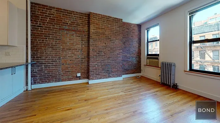 Rented by Bond New York | media 2