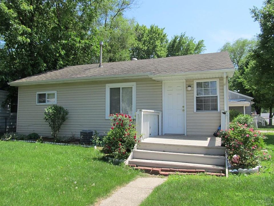 1st image of 410 Wood River Ave