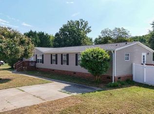 105 Glenmont Ln, Greenville, SC 29607