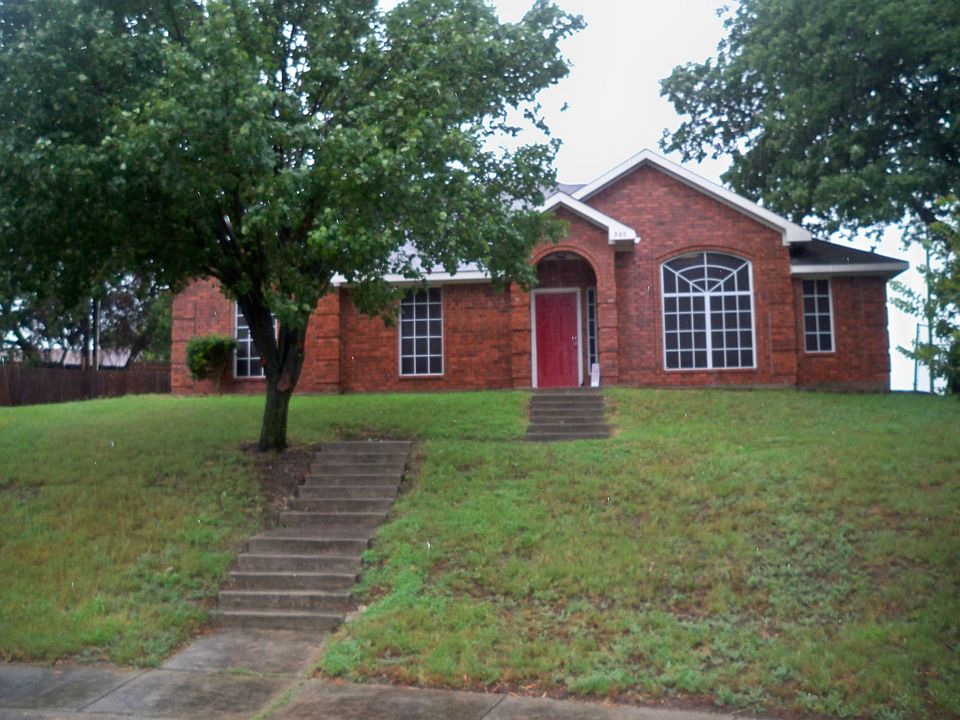 1st image of 320 Beltwoods Ct