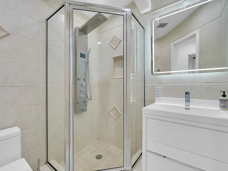 200 N Hibiscus Dr — Photo 42